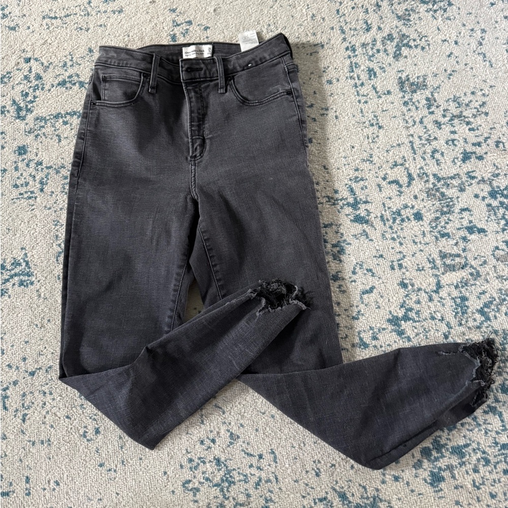 Abercrombie & Fitch Black Ankle Cropped Jeans